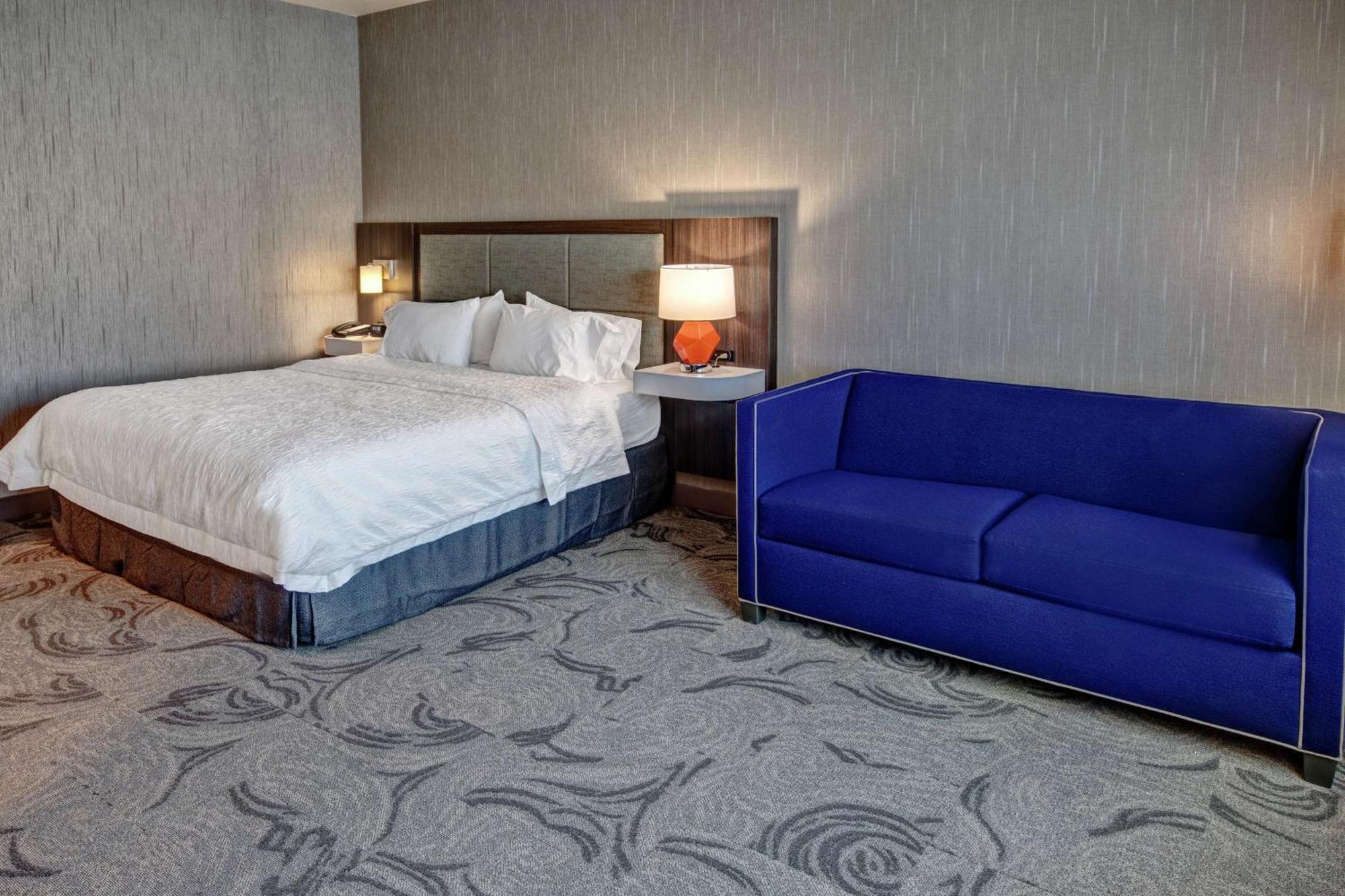 Hampton Inn Fresno Airport Exterior photo